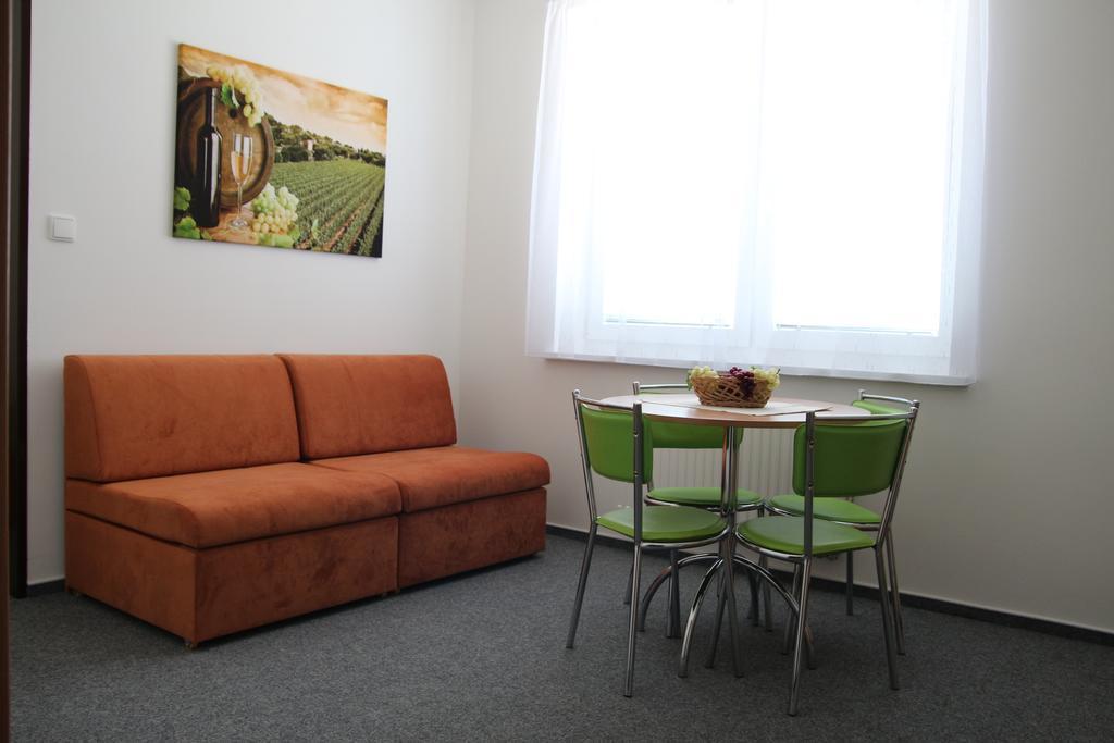 Penzion Bobule Stare Mesto  Habitación foto