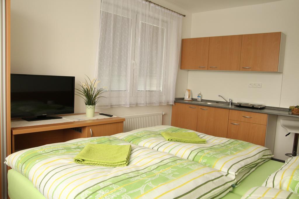 Penzion Bobule Stare Mesto  Habitación foto